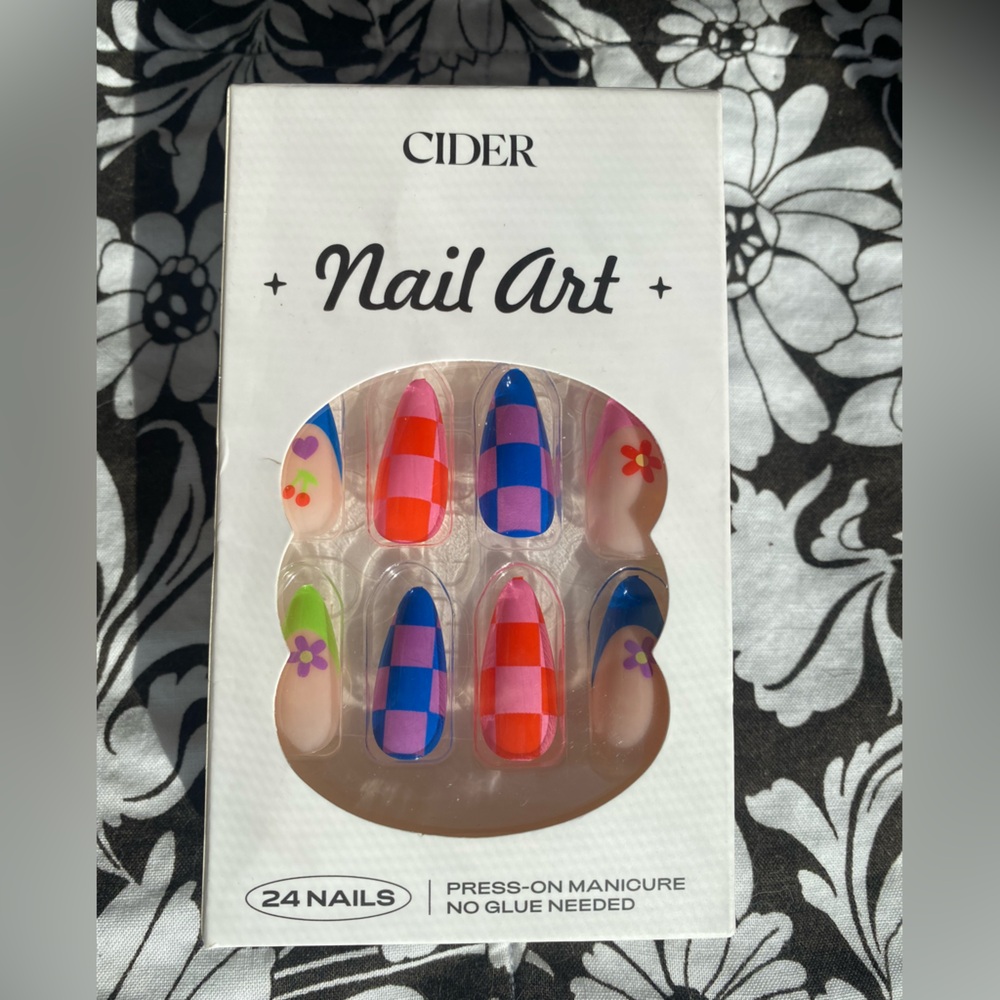 CIDER brand new nail art false nails